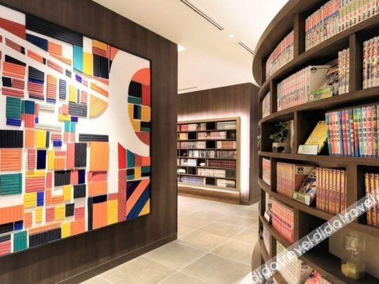 Quintessa Hotel Fukuoka Tenjin Comic & Books