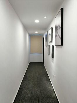 M Design Hotel @ Taman Pertama photo 2