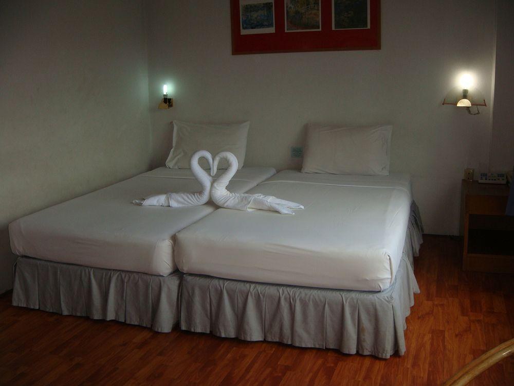 Sapphire Hotel Silom Bangkok photo 4
