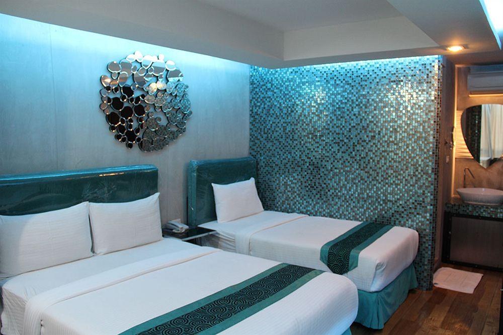 Blutique Hotel photo 2