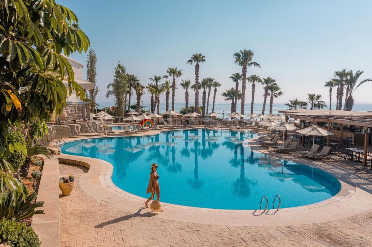 LOUIS ALTHEA BEACH