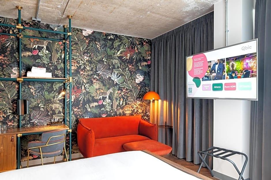 YOTEL Manchester Deansgate photo 3
