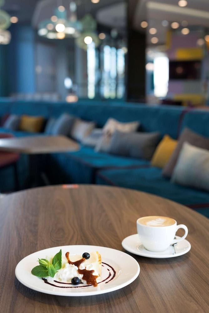Hampton by Hilton Krakow Airport photo 4