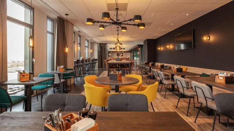 Holiday Inn - the niu, Fender Amsterdam