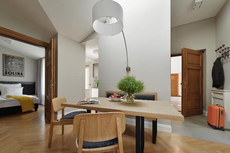 Stradonia Serviced Apartments