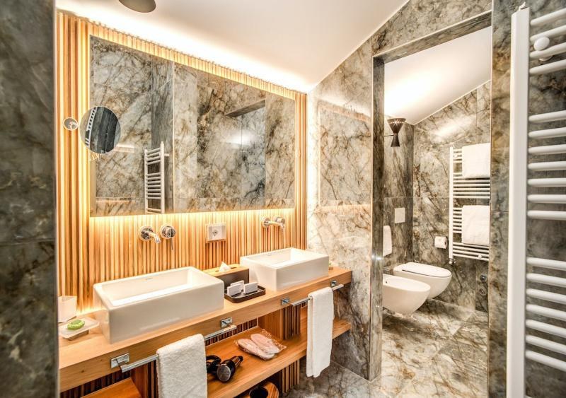 Dbh Boutique Hotel Lake Como photo 4