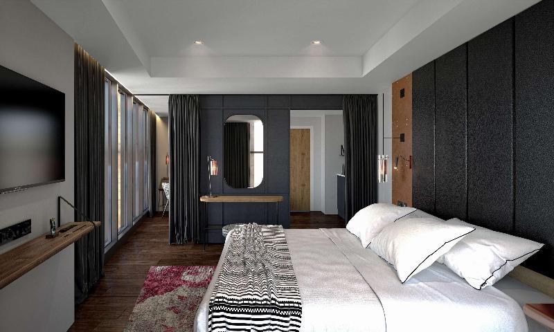 The Gantry London Curio Collection By Hilton photo 4
