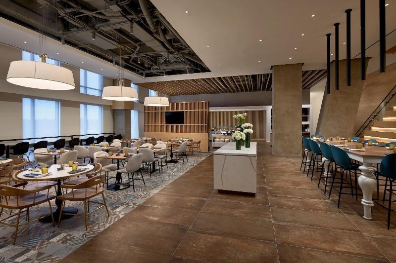 The Watermark Hotel photo 2