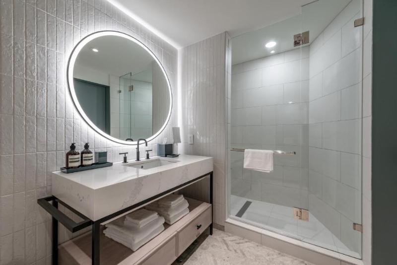 The Morrow Washington Dc, Curio Collection By Hilt photo 1