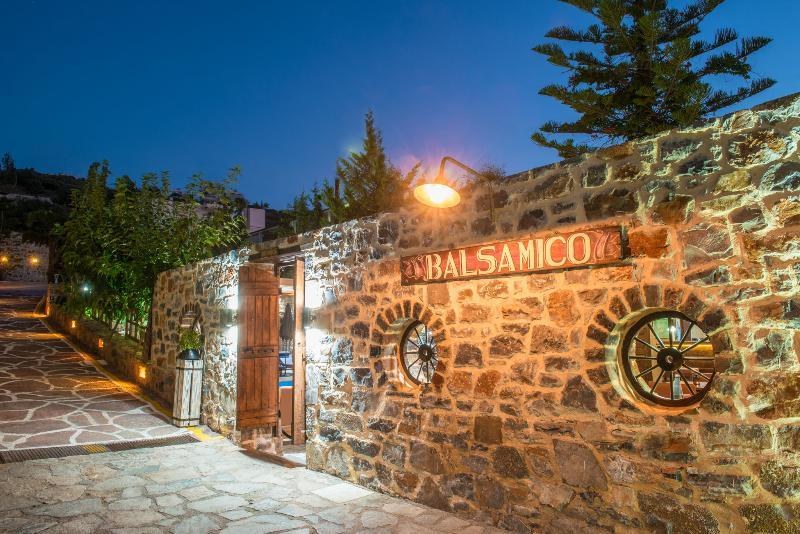 Balsamico Traditional Suites photo 4