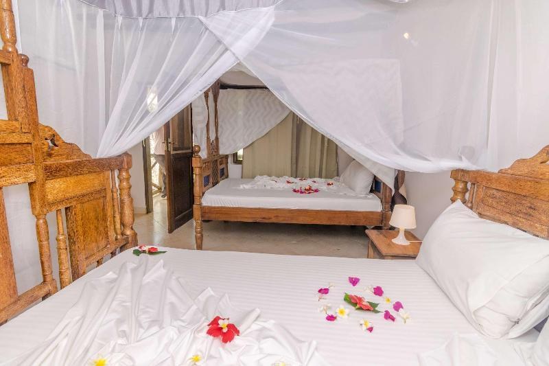 Tanzanite Beach Resort photo 2