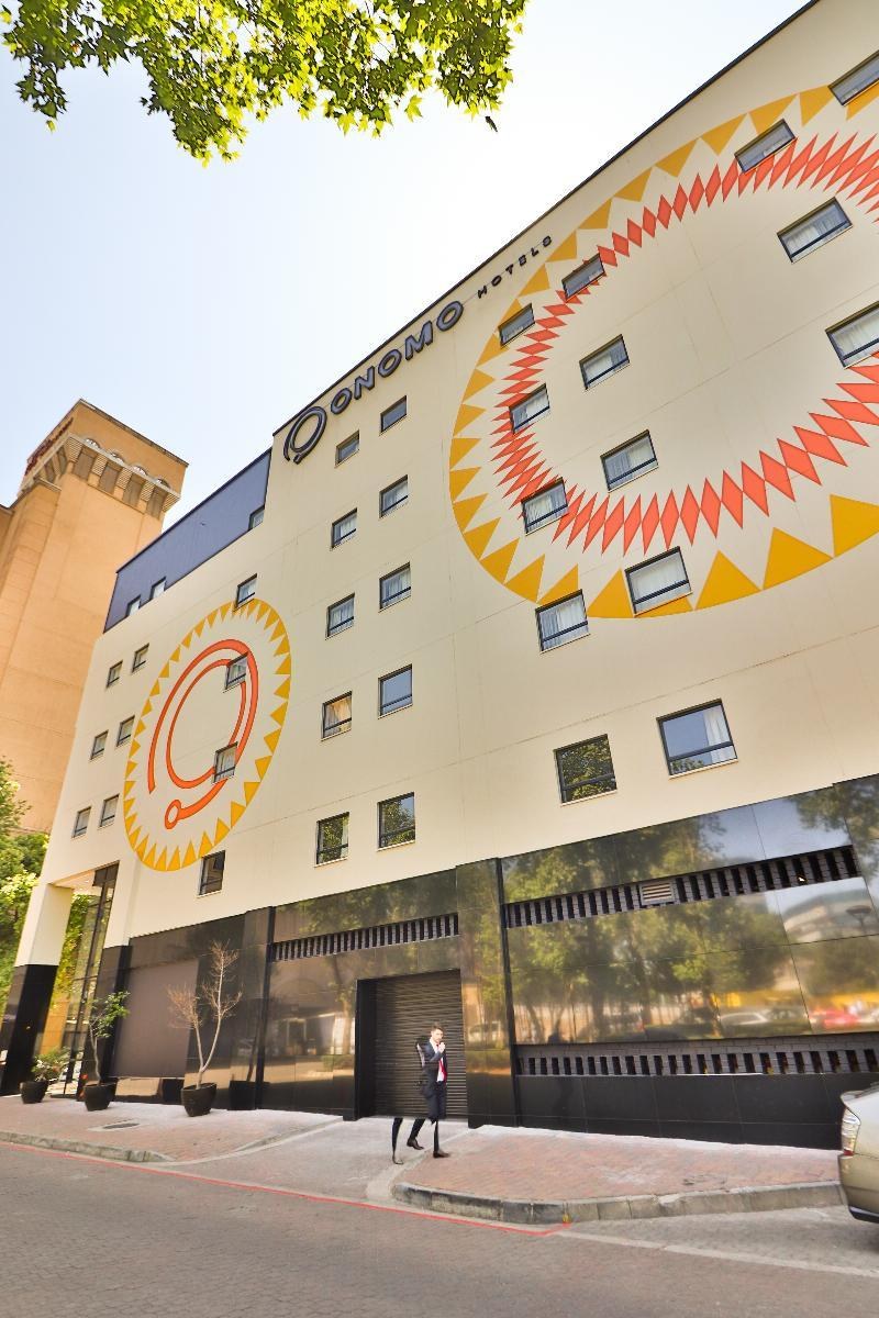 Signature Lux Hotel by ONOMO - Sandton photo 1