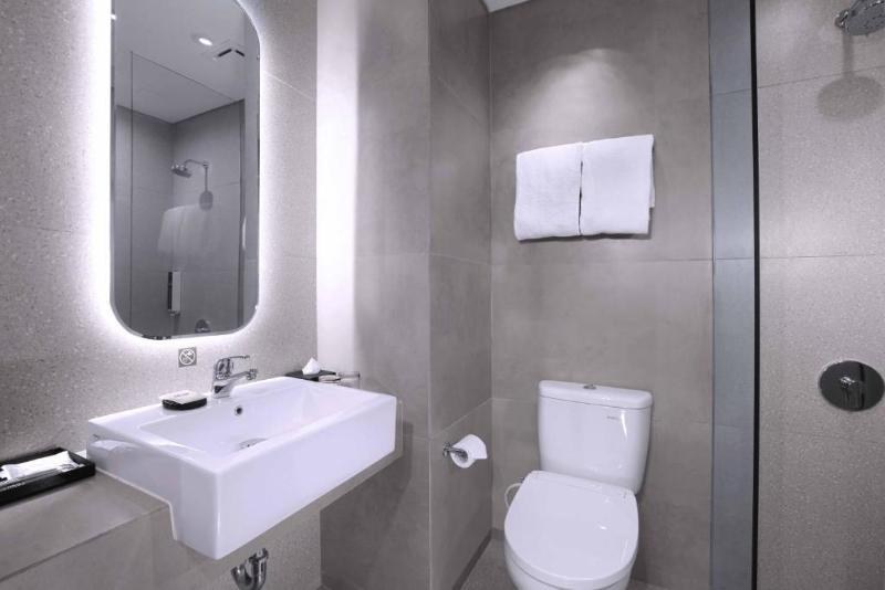 Hotel NEO Puri Indah - Jakarta