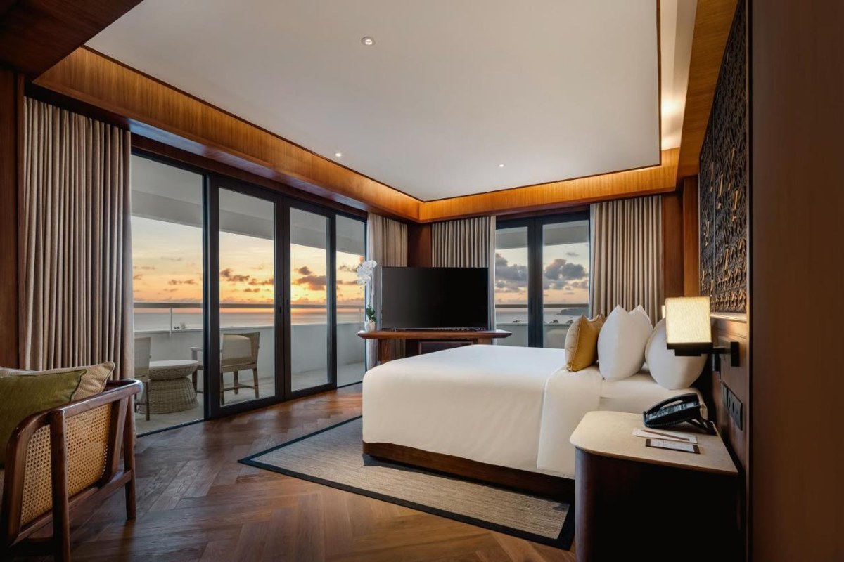 BALI BEACH HOTEL photo 1