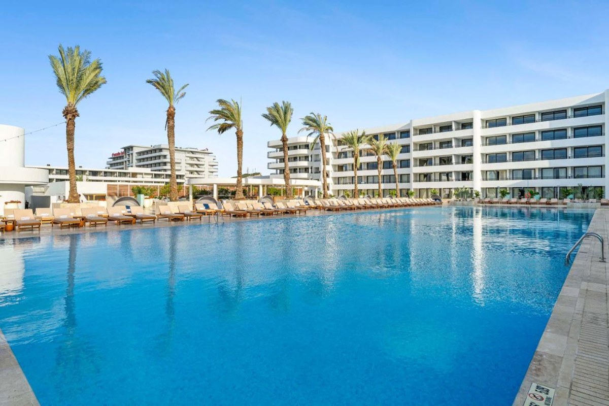 THE RIF AT MANGROVE BEACH CORENDON ALL-INCLUSIVE, CURIO
