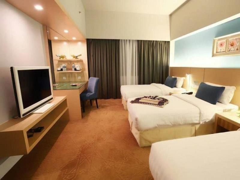 Raia Hotel Kota Kinabalu photo 4