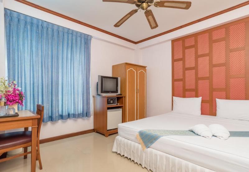 New Siam III Guest House photo 4