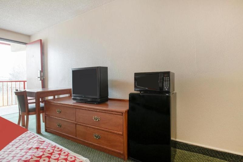 OYO Hotel Tulsa International Airport photo 1