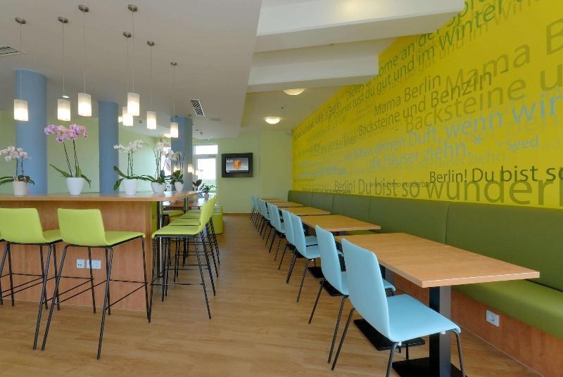 B&B Hotel Berlin-Airport photo 4