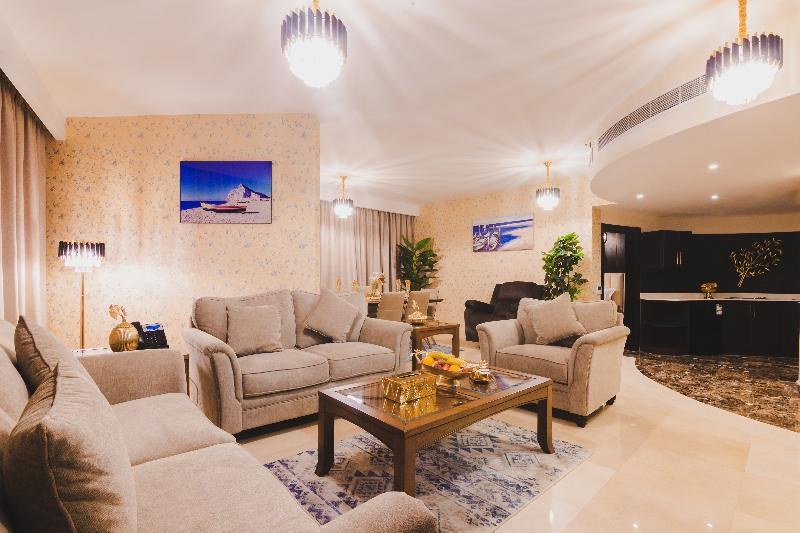 Golden Ship Hotel photo 1