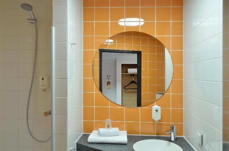 B&B Hotel Frankfurt-Hbf photo 3
