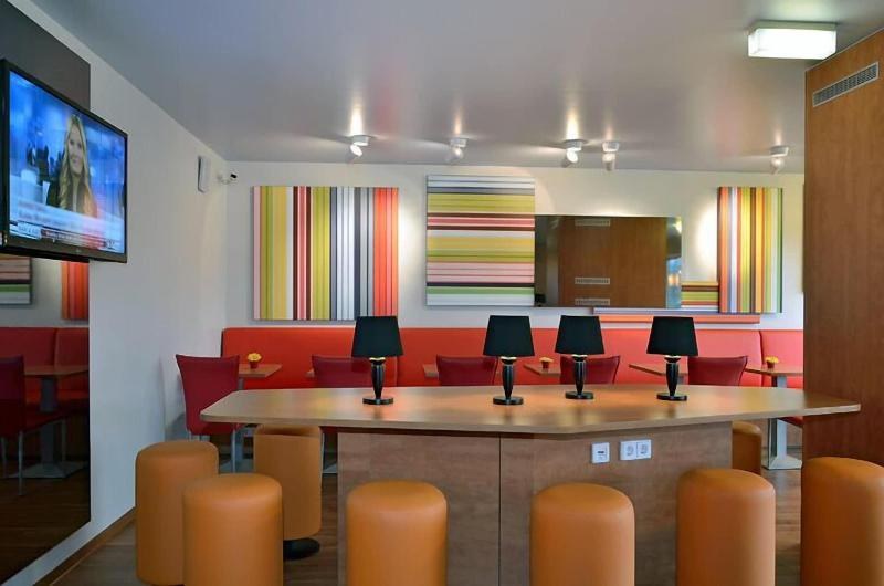B&B Hotel Frankfurt-Niederrad photo 1