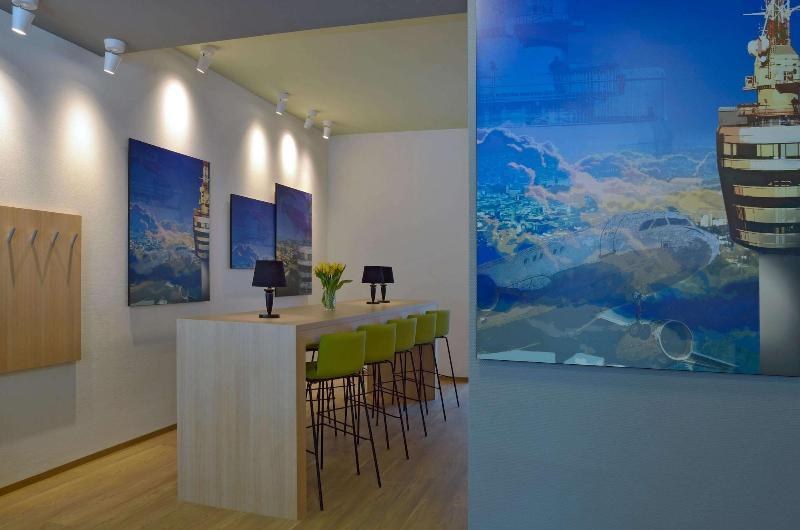 B&B Hotel Stuttgart-Airport/Messe photo 2