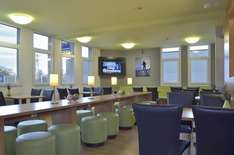 B&B Hotel Köln-Airport photo 1