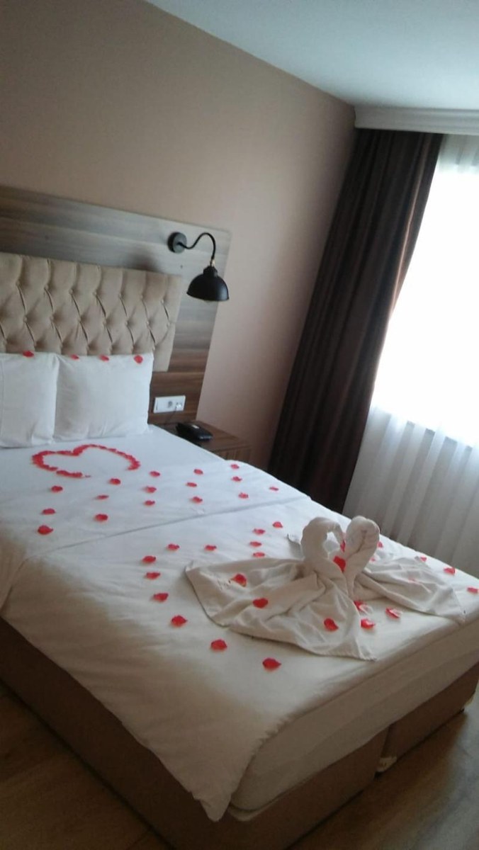 The Reina Hotel photo 2