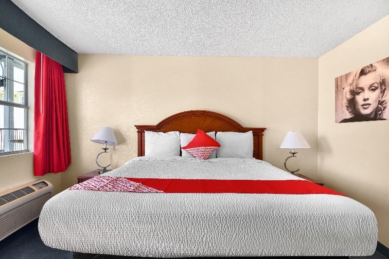 OYO Hotel San Antonio Lackland Near Seaworld