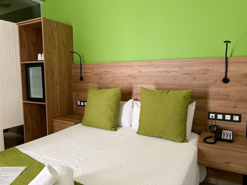 Hotel MG Poniente photo 1