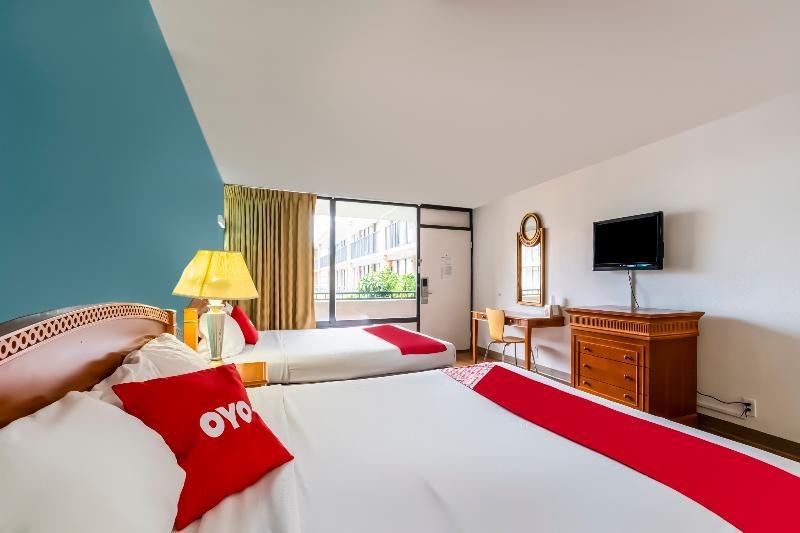 OYO Hotel Bossier City LA - Red River photo 3