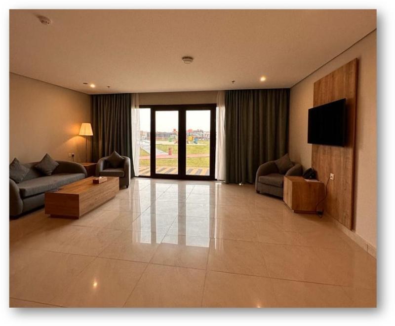 Continent Hotel Al Uqayr photo 1