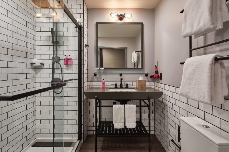 MOXY ATHENS CITY photo 3