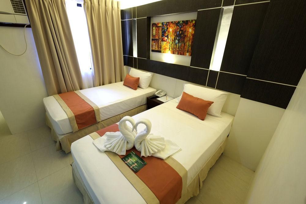 Southpole Central Hotel photo 3