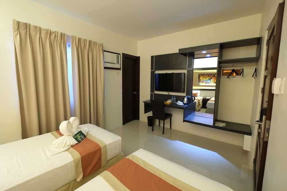 Southpole Central Hotel photo 4
