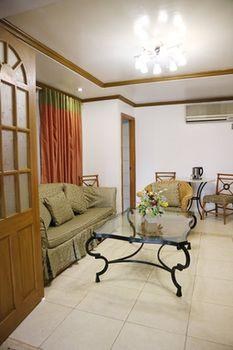Golden Pine Hotel photo 3