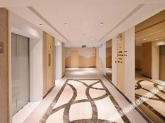 M Pattaya Hotel photo 1