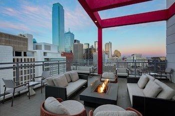 Courtyard By Marriott Dallas Downtown/reunion District
