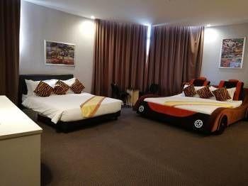 Paragon City Hotel