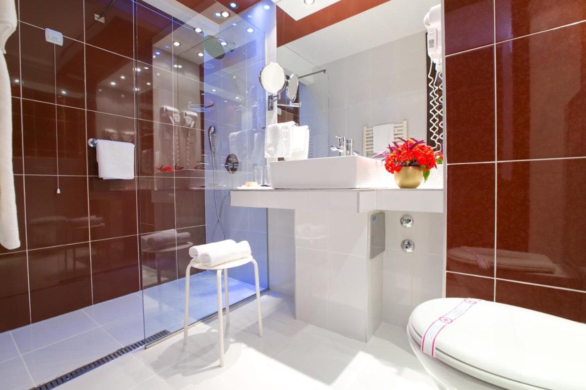 PALAS HOTEL PETROVAC photo 1
