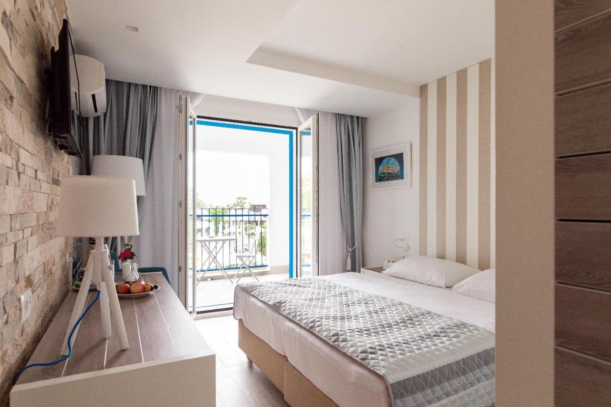 ALEKSANDAR HOTEL BUDVA