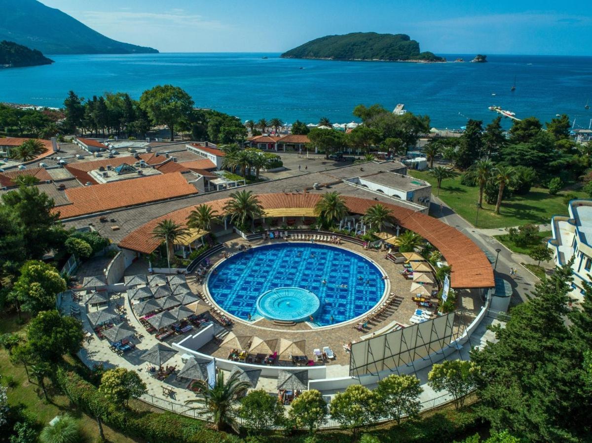 SLOVENSKA PLAZA 4* photo 2