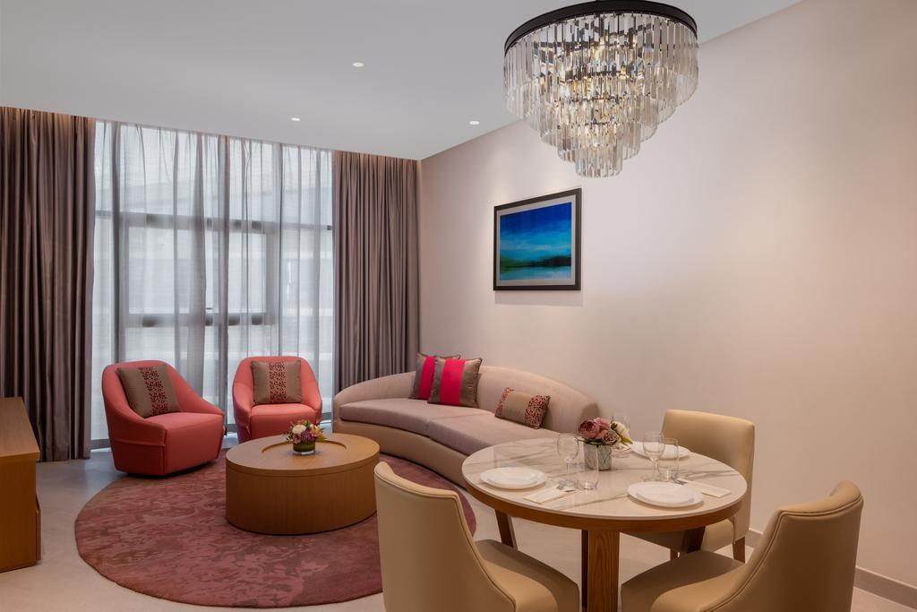 Hilton Dubai Creek Hotel And Residences photo 3