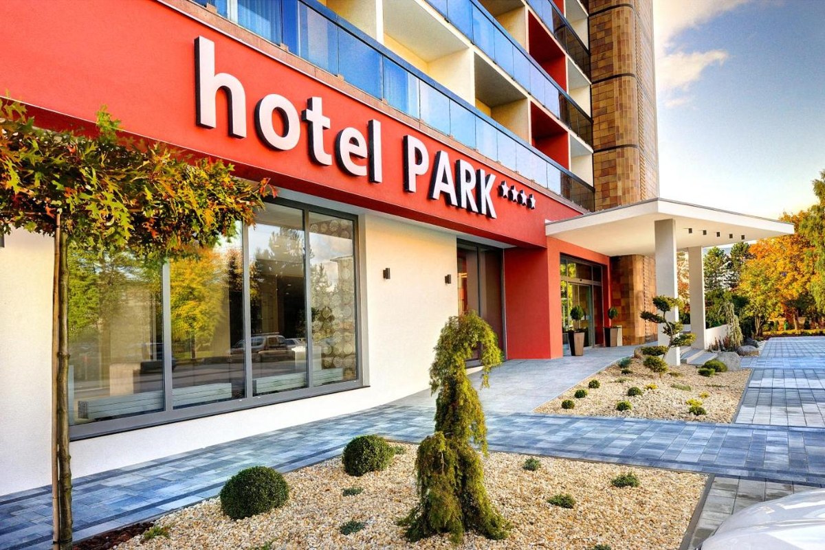 PARK HOTEL DOLNY KUBIN