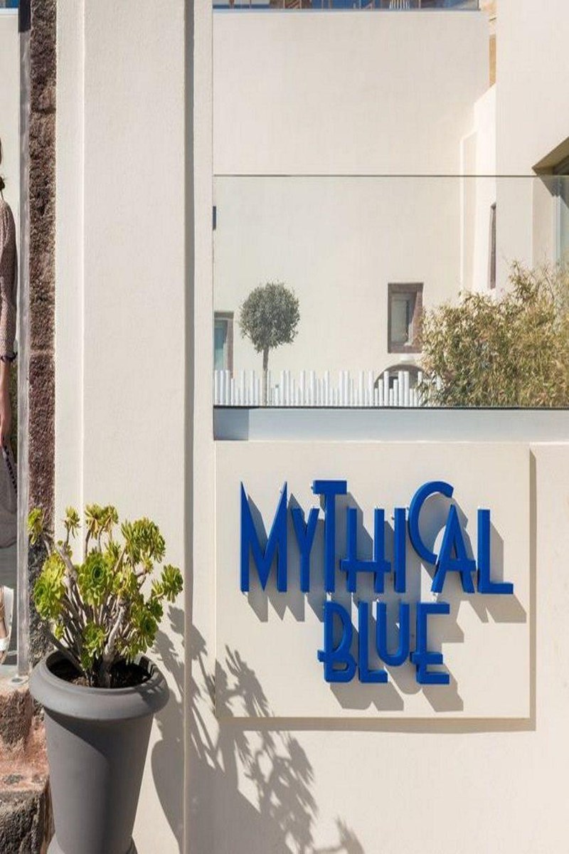 Mythical Blue Luxury Suites photo 4