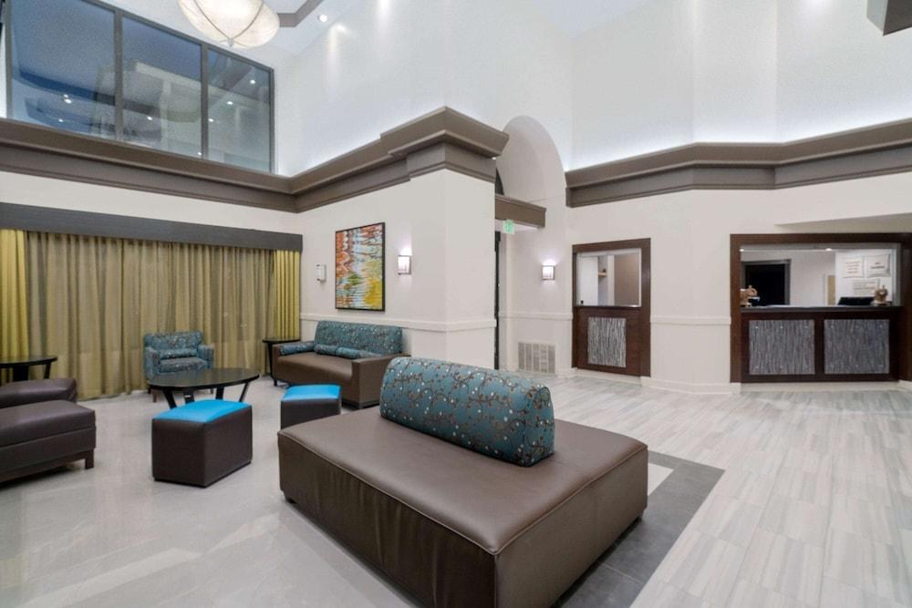 Wingate by Wyndham Memphis East photo 4