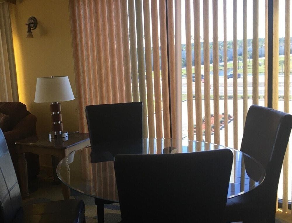 Marble Waters Hotel & Suites, Trademark by Wyndham photo 2