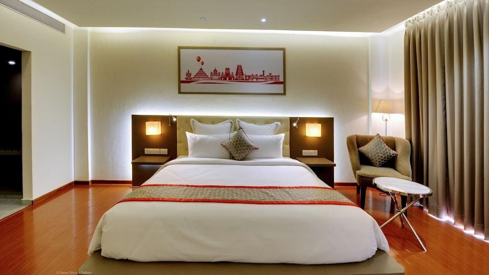 Ramada by Wyndham Bengaluru Yelahanka photo 1