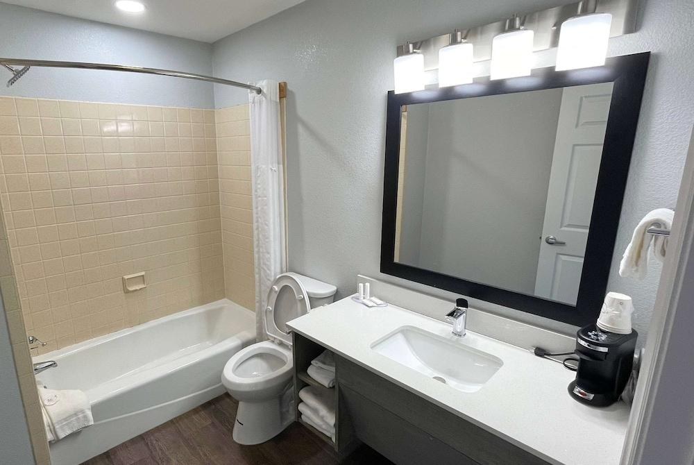 Travelodge by Wyndham Pigeon Forge Dollywood Lane photo 3
